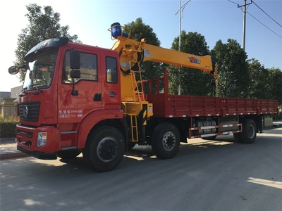 随车吊与平板车报价及选购指南 以飞工品牌为例